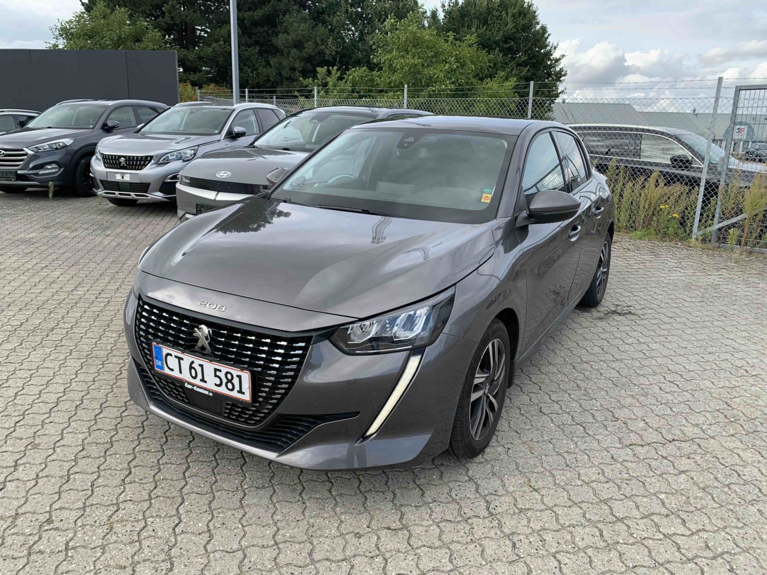 Peugeot 208 · 2021